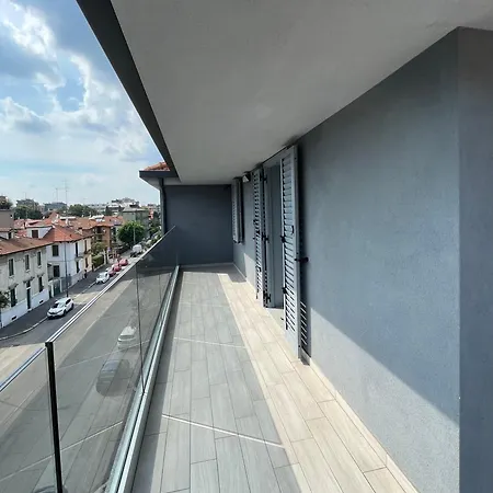 Apartament Carissimi 4 *